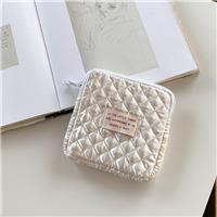 Wholesale Quilted Cosmetic Pouch Set | Pastel Makeup Bags with Soft Fabric & Elegant Design for Beauty Brands & Retailers